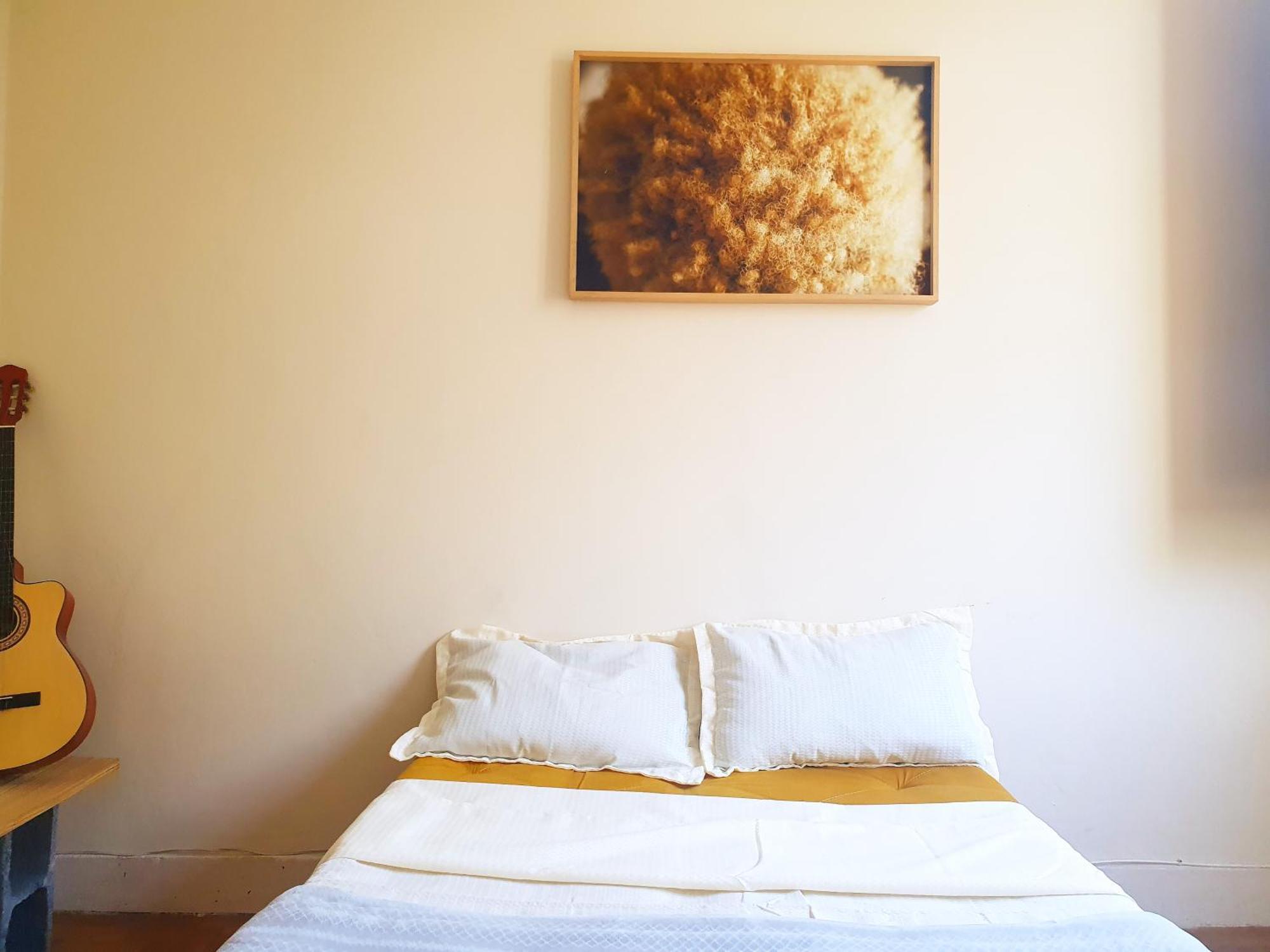 Quarto Casal Com Janela Casa Caramel بيلو هورزونتي المظهر الخارجي الصورة